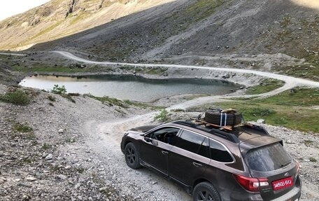 Subaru Outback IV рестайлинг, 2017 год, 2 600 000 рублей, 1 фотография