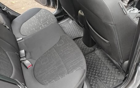 KIA Rio III рестайлинг, 2011 год, 1 000 000 рублей, 8 фотография