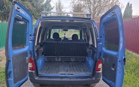 Peugeot Partner II рестайлинг 2, 2011 год, 500 000 рублей, 9 фотография