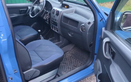 Peugeot Partner II рестайлинг 2, 2011 год, 500 000 рублей, 12 фотография