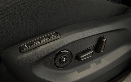 Volkswagen Tiguan, 2025 год, 5 350 000 рублей, 38 фотография