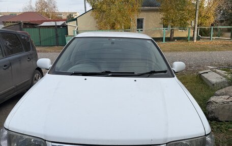 Nissan Sunny B15, 2003 год, 400 000 рублей, 1 фотография