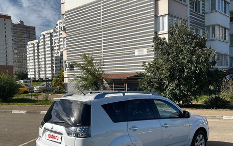 Mitsubishi Outlander III рестайлинг 3, 2010 год, 6 фотография