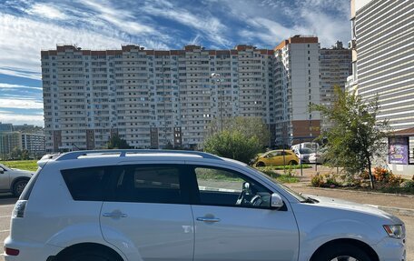 Mitsubishi Outlander III рестайлинг 3, 2010 год, 7 фотография