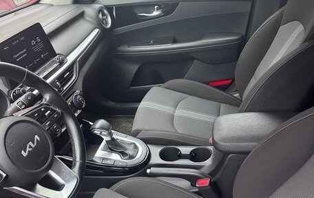 KIA Cerato IV, 2022 год, 2 100 000 рублей, 6 фотография