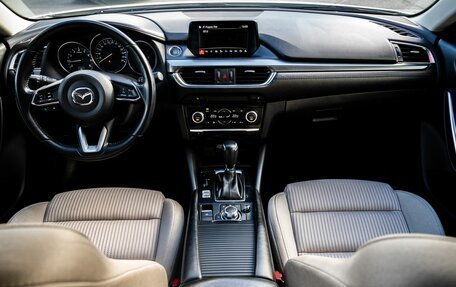 Mazda 6, 2018 год, 2 350 000 рублей, 13 фотография