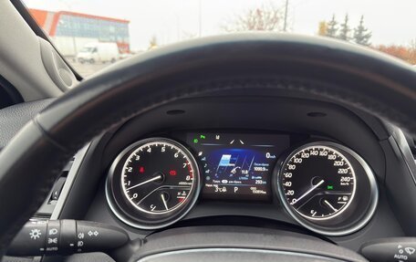 Toyota Camry, 2018 год, 2 730 000 рублей, 10 фотография