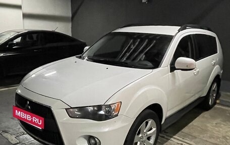 Mitsubishi Outlander III рестайлинг 3, 2011 год, 1 250 000 рублей, 8 фотография