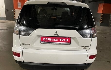 Mitsubishi Outlander III рестайлинг 3, 2011 год, 1 250 000 рублей, 4 фотография