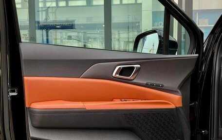 KIA Carnival, 2025 год, 8 200 000 рублей, 15 фотография