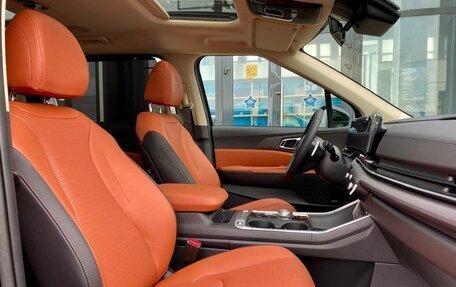 KIA Carnival, 2025 год, 8 200 000 рублей, 17 фотография