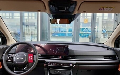 KIA Carnival, 2025 год, 8 200 000 рублей, 38 фотография