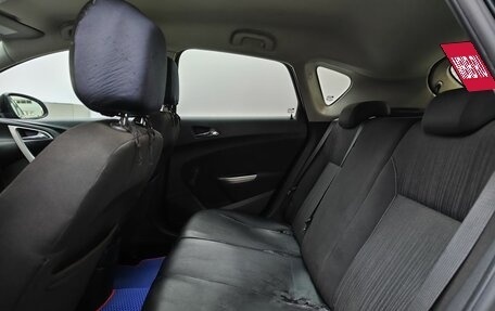 Opel Astra J, 2011 год, 525 000 рублей, 15 фотография