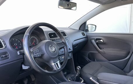 Volkswagen Polo VI (EU Market), 2012 год, 598 000 рублей, 11 фотография