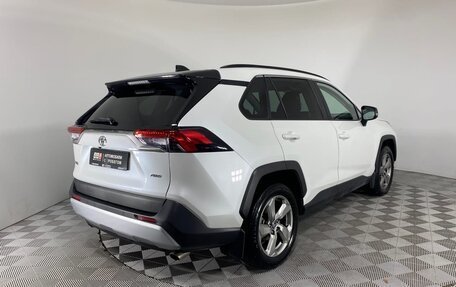 Toyota RAV4, 2021 год, 3 590 000 рублей, 5 фотография