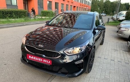 KIA cee'd III, 2019 год, 1 800 000 рублей, 2 фотография