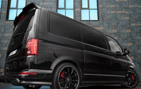 Volkswagen Multivan T6 рестайлинг, 2020 год, 9 500 000 рублей, 2 фотография