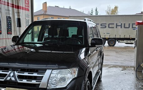 Mitsubishi Pajero IV, 2012 год, 1 740 000 рублей, 25 фотография