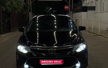 Toyota Camry, 2017 год, 2 200 000 рублей, 12 фотография
