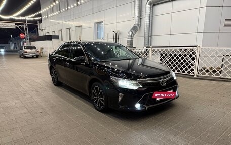 Toyota Camry, 2017 год, 2 200 000 рублей, 18 фотография