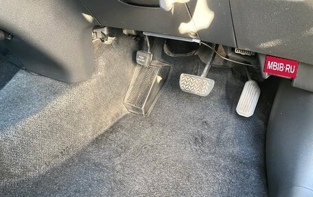 Toyota Wish II, 2003 год, 830 000 рублей, 12 фотография