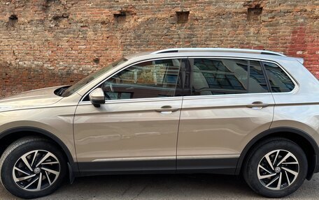 Volkswagen Tiguan II, 2018 год, 2 900 000 рублей, 3 фотография