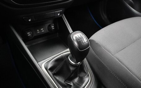 Hyundai Solaris II рестайлинг, 2017 год, 1 188 000 рублей, 11 фотография