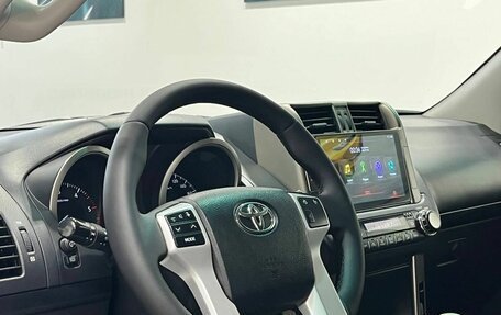 Toyota Land Cruiser Prado 150 рестайлинг 2, 2013 год, 3 339 900 рублей, 9 фотография