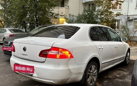 Skoda Superb III рестайлинг, 2011 год, 1 000 000 рублей, 5 фотография