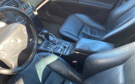 Mercedes-Benz E-Класс, 1998 год, 560 000 рублей, 5 фотография