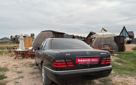 Mercedes-Benz E-Класс, 1998 год, 560 000 рублей, 3 фотография