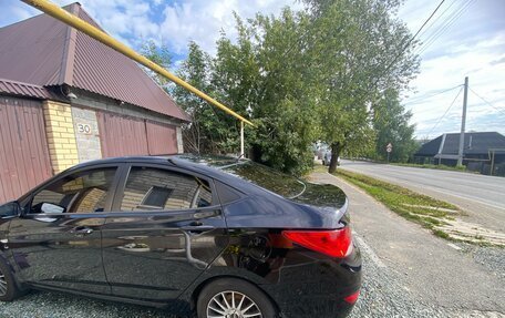 Hyundai Solaris II рестайлинг, 2011 год, 690 000 рублей, 2 фотография