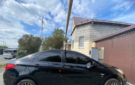 Hyundai Solaris II рестайлинг, 2011 год, 690 000 рублей, 4 фотография