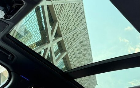 Land Rover Range Rover IV рестайлинг, 2021 год, 15 500 000 рублей, 11 фотография