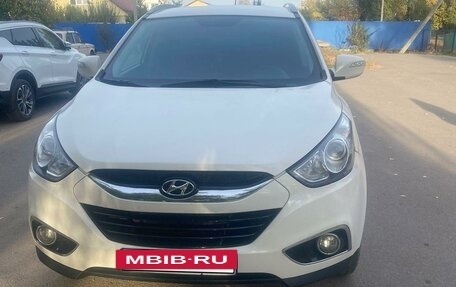 Hyundai ix35 I рестайлинг, 2012 год, 949 999 рублей, 4 фотография