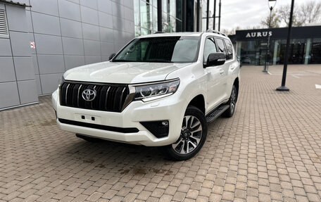 Toyota Land Cruiser Prado 150 рестайлинг 2, 2021 год, 7 597 000 рублей, 1 фотография