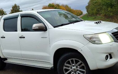 Toyota Hilux VII, 2014 год, 2 300 000 рублей, 9 фотография