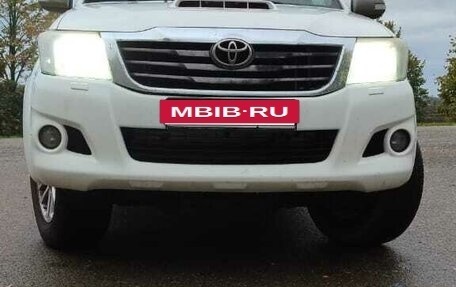 Toyota Hilux VII, 2014 год, 2 300 000 рублей, 6 фотография