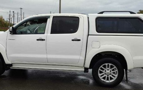 Toyota Hilux VII, 2014 год, 2 300 000 рублей, 13 фотография