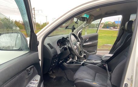 Toyota Hilux VII, 2014 год, 2 300 000 рублей, 21 фотография