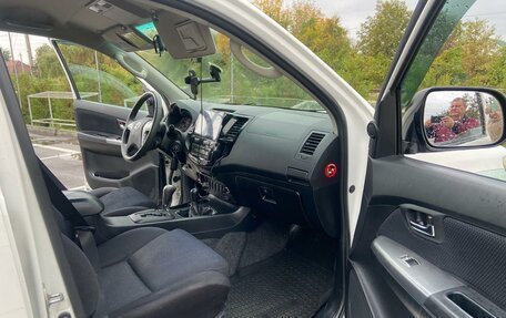 Toyota Hilux VII, 2014 год, 2 300 000 рублей, 22 фотография