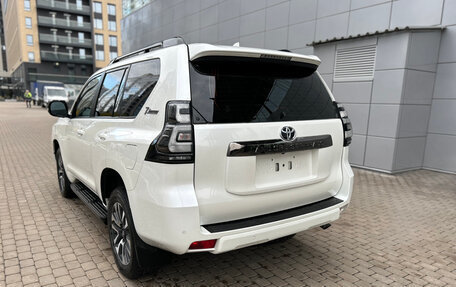 Toyota Land Cruiser Prado 150 рестайлинг 2, 2021 год, 7 597 000 рублей, 4 фотография