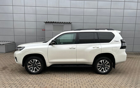 Toyota Land Cruiser Prado 150 рестайлинг 2, 2021 год, 7 597 000 рублей, 3 фотография