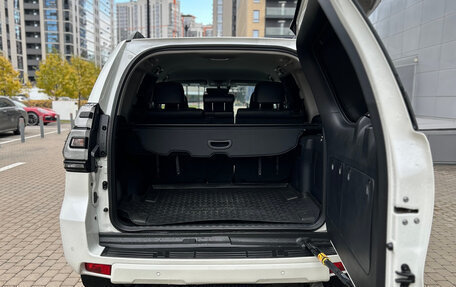 Toyota Land Cruiser Prado 150 рестайлинг 2, 2021 год, 7 597 000 рублей, 11 фотография