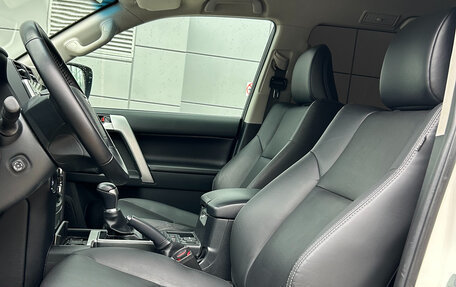 Toyota Land Cruiser Prado 150 рестайлинг 2, 2021 год, 7 597 000 рублей, 16 фотография