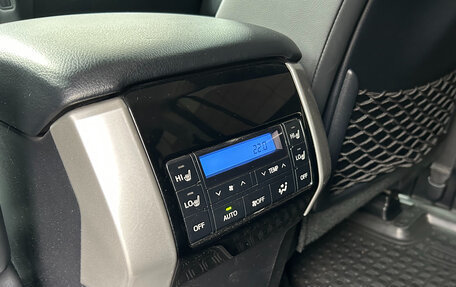 Toyota Land Cruiser Prado 150 рестайлинг 2, 2021 год, 7 597 000 рублей, 34 фотография