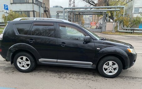 Mitsubishi Outlander III рестайлинг 3, 2008 год, 900 000 рублей, 17 фотография