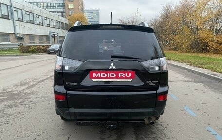 Mitsubishi Outlander III рестайлинг 3, 2008 год, 900 000 рублей, 12 фотография