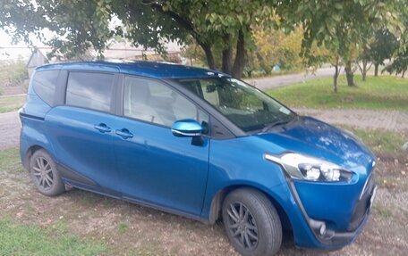 Toyota Sienta II, 2016 год, 1 250 000 рублей, 2 фотография