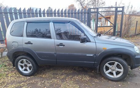 Chevrolet Niva I рестайлинг, 2009 год, 390 000 рублей, 3 фотография